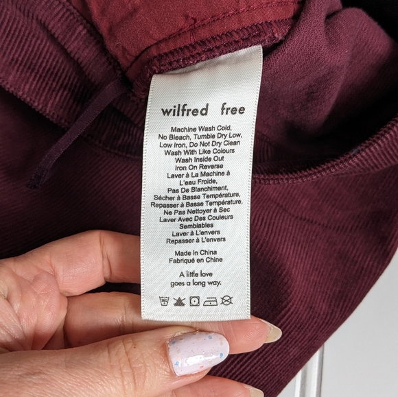 SOLD Aritzia Wilfred Free Karmen Corduroy Skirt - Picture 4 of 12